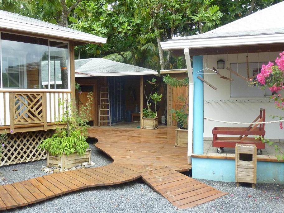Wikkid Resort Dixon Cove Экстерьер фото