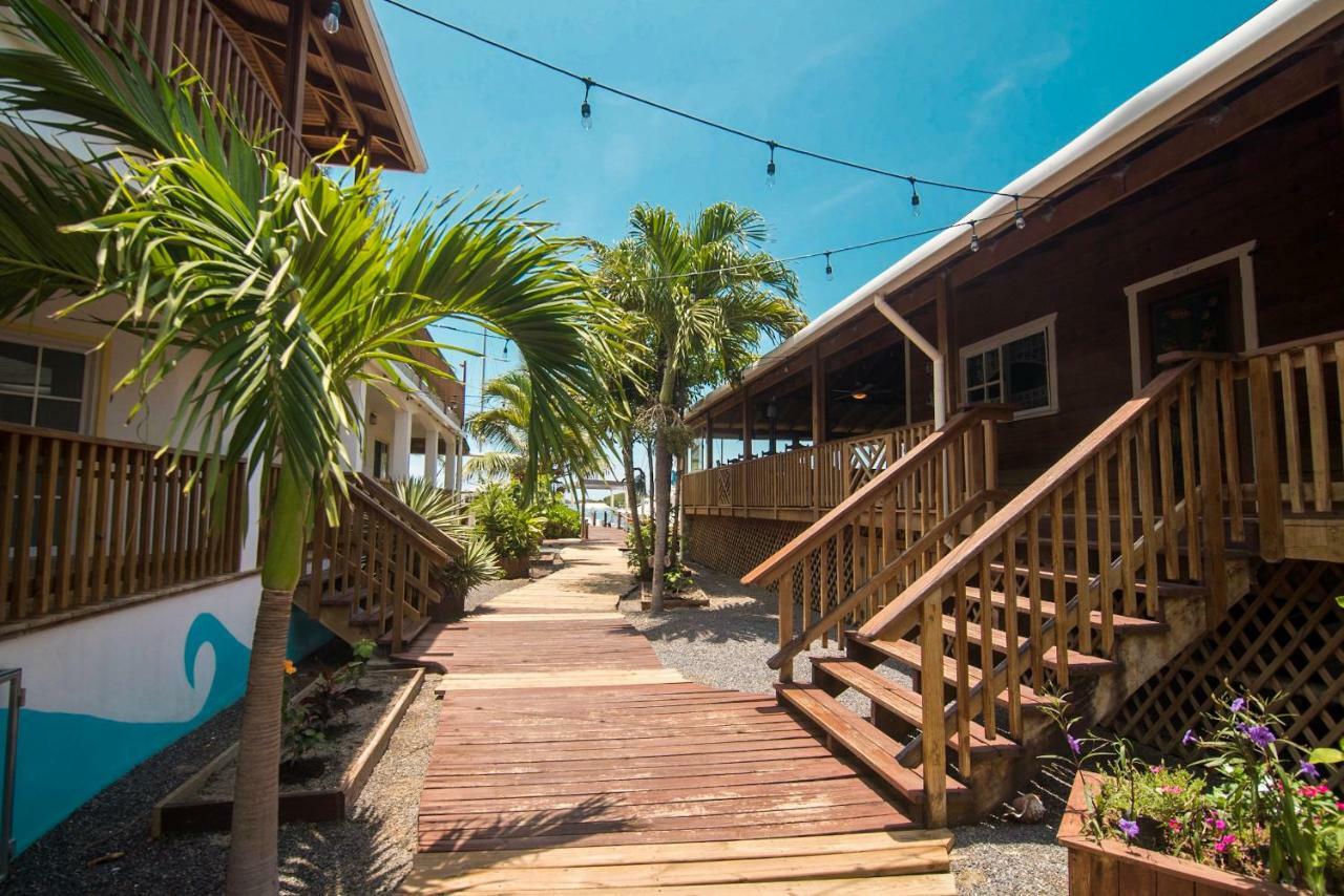 Wikkid Resort Dixon Cove Экстерьер фото