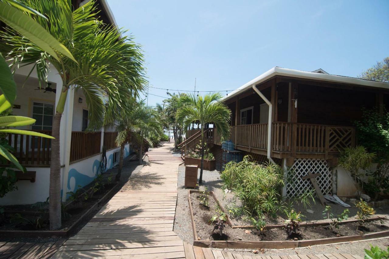 Wikkid Resort Dixon Cove Экстерьер фото