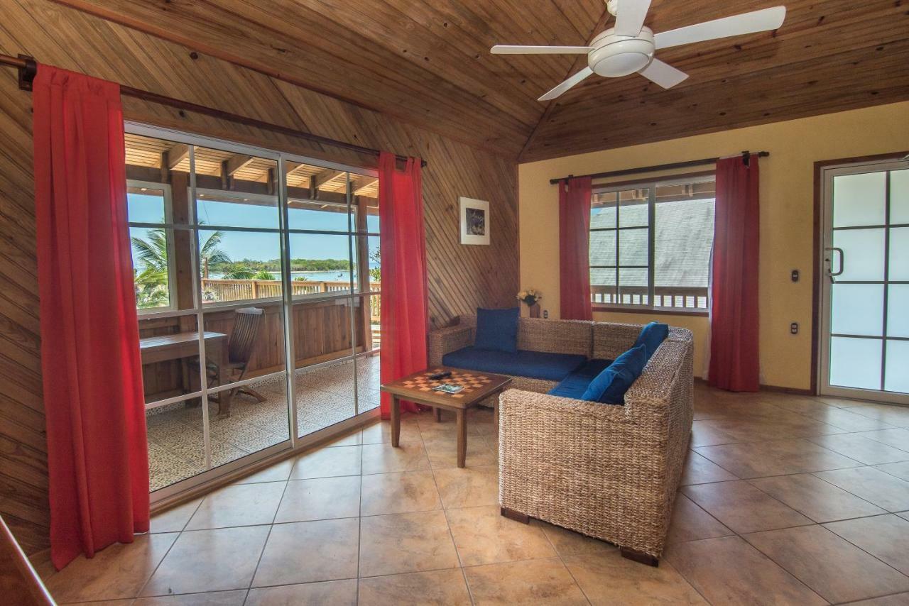Wikkid Resort Dixon Cove Экстерьер фото