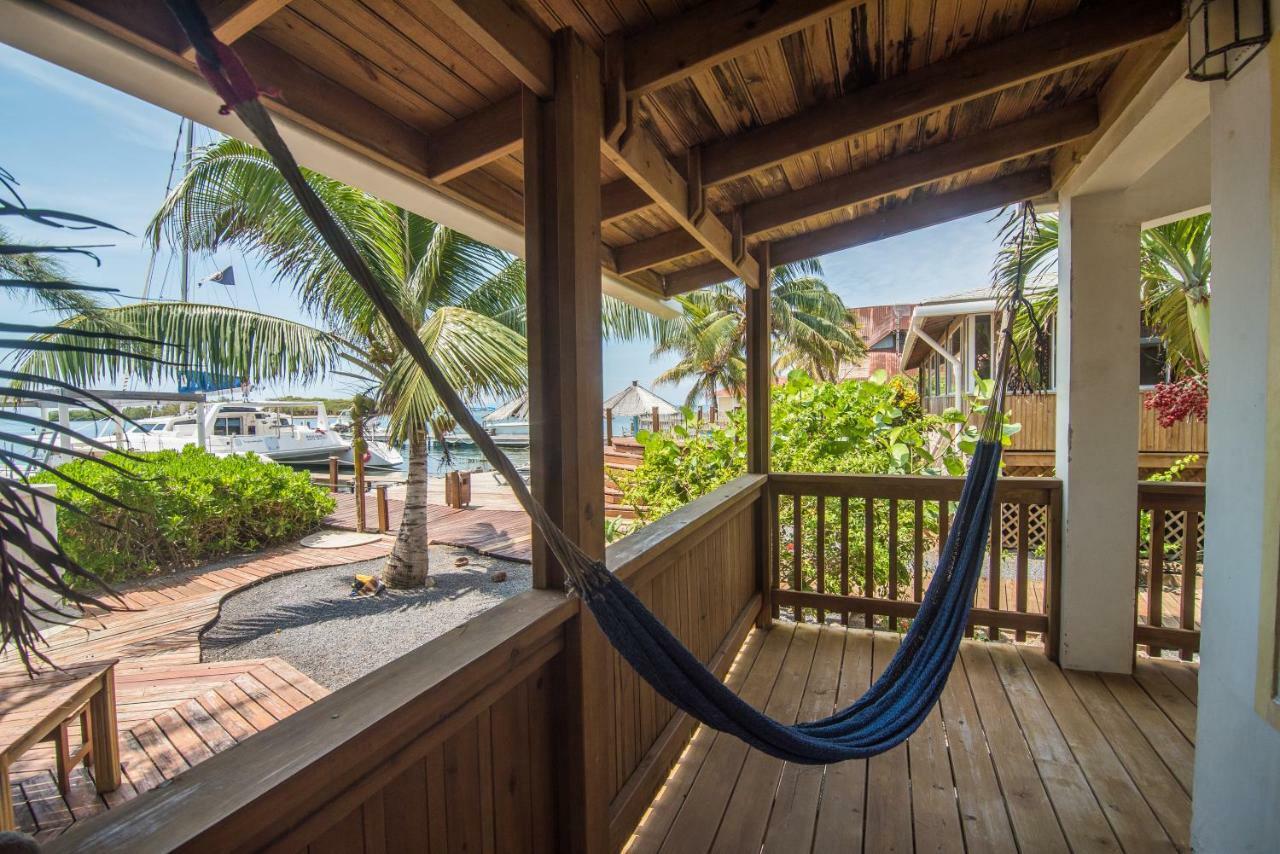 Wikkid Resort Dixon Cove Экстерьер фото